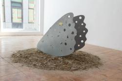 Missing alternative text