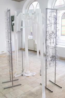 Missing alternative text