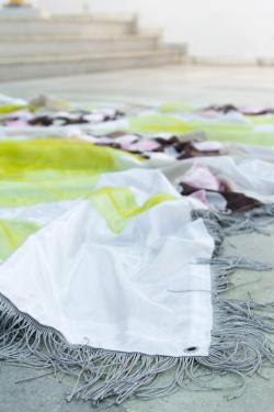 Missing alternative text