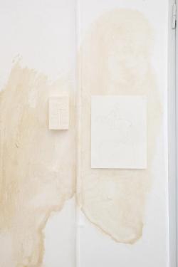 Missing alternative text