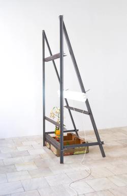 Missing alternative text