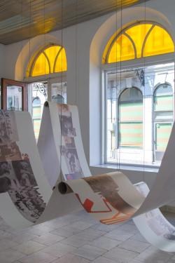 Missing alternative text