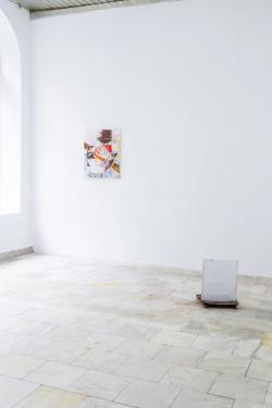 Missing alternative text