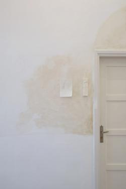 Missing alternative text