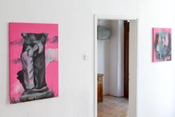 Missing alternative text