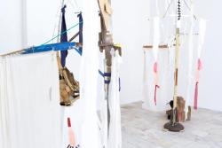 Missing alternative text