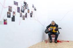 Missing alternative text