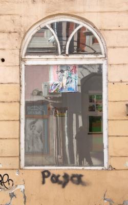 Missing alternative text