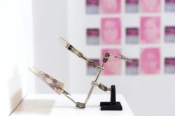 Missing alternative text