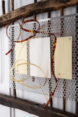 Missing alternative text