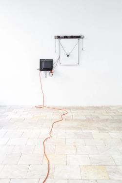 Missing alternative text