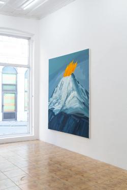 Missing alternative text