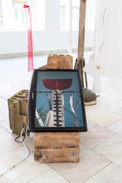 Missing alternative text