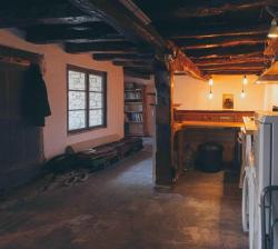 Missing alternative text