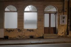 Missing alternative text