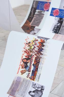 Missing alternative text