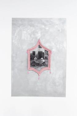 Missing alternative text