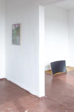 Missing alternative text