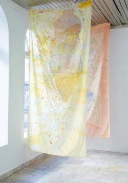 Missing alternative text