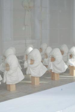 Missing alternative text