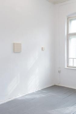 Missing alternative text