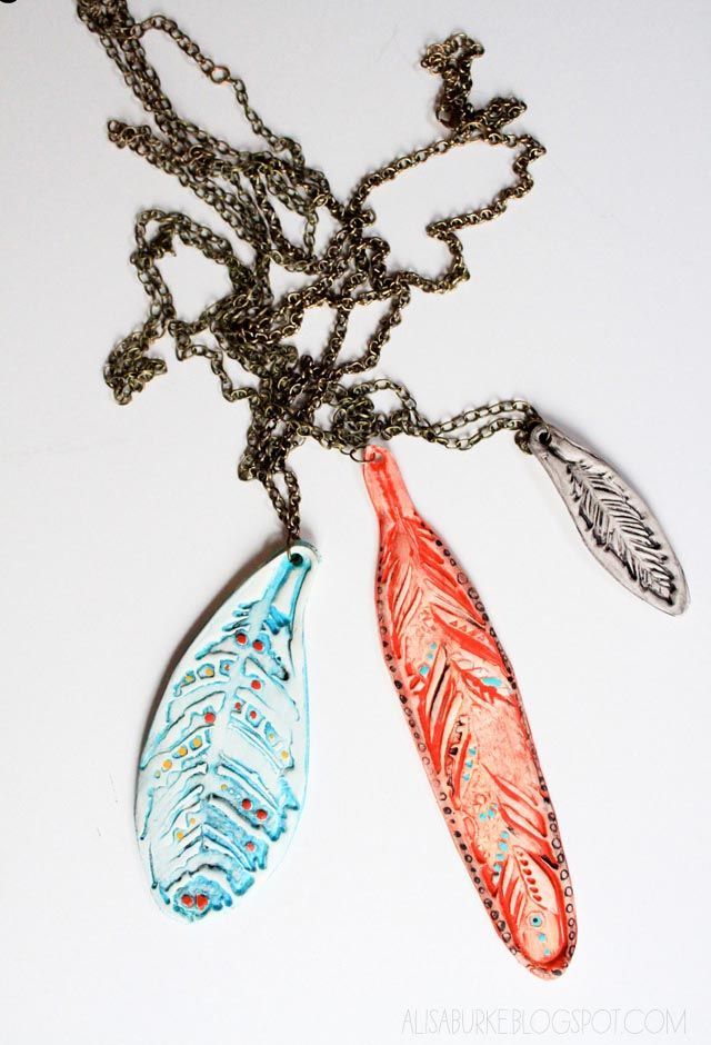 Feathers finished on chains