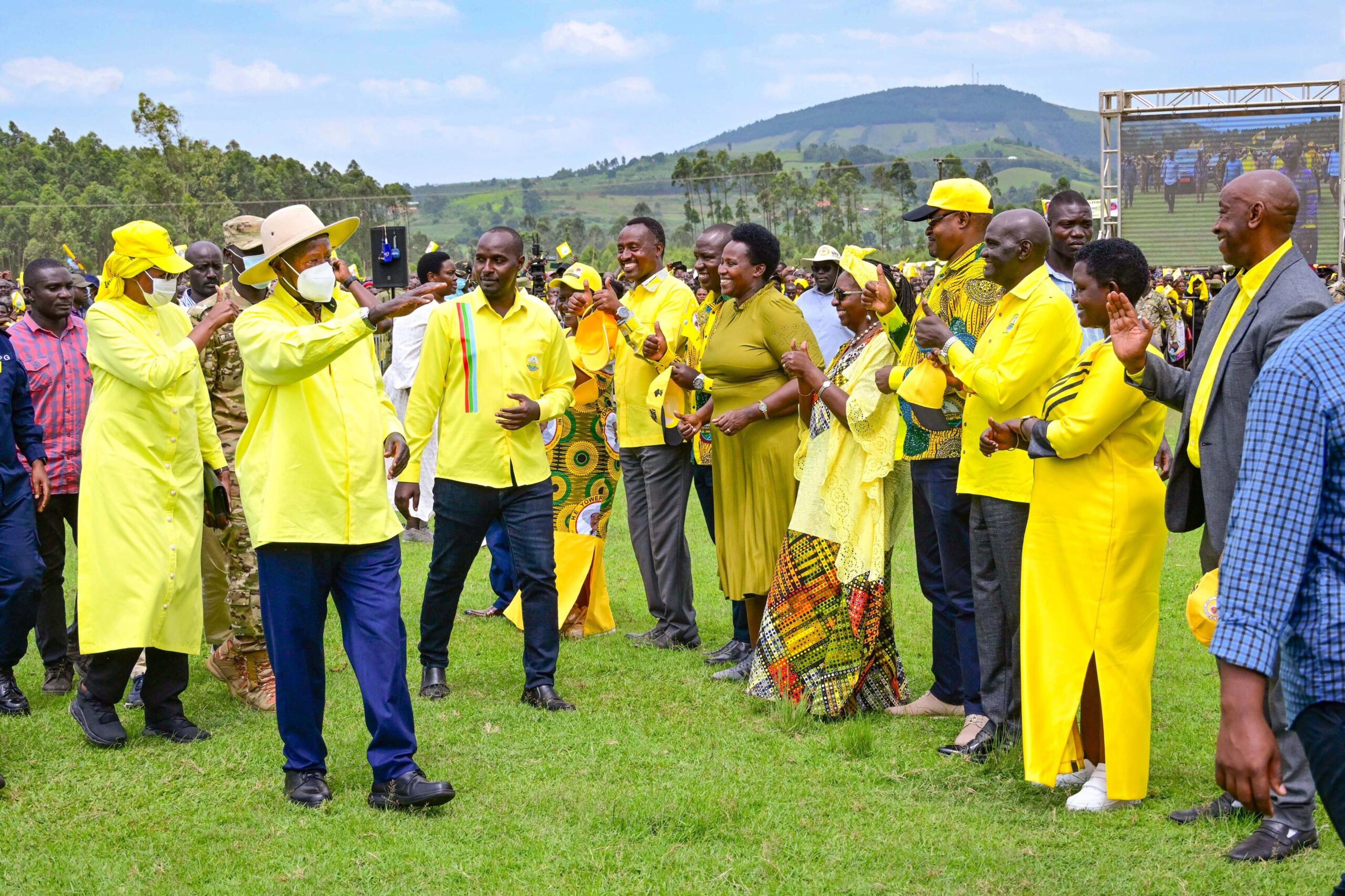 Museveni pitches roads, health upgrades in Rwampara and Mbarara