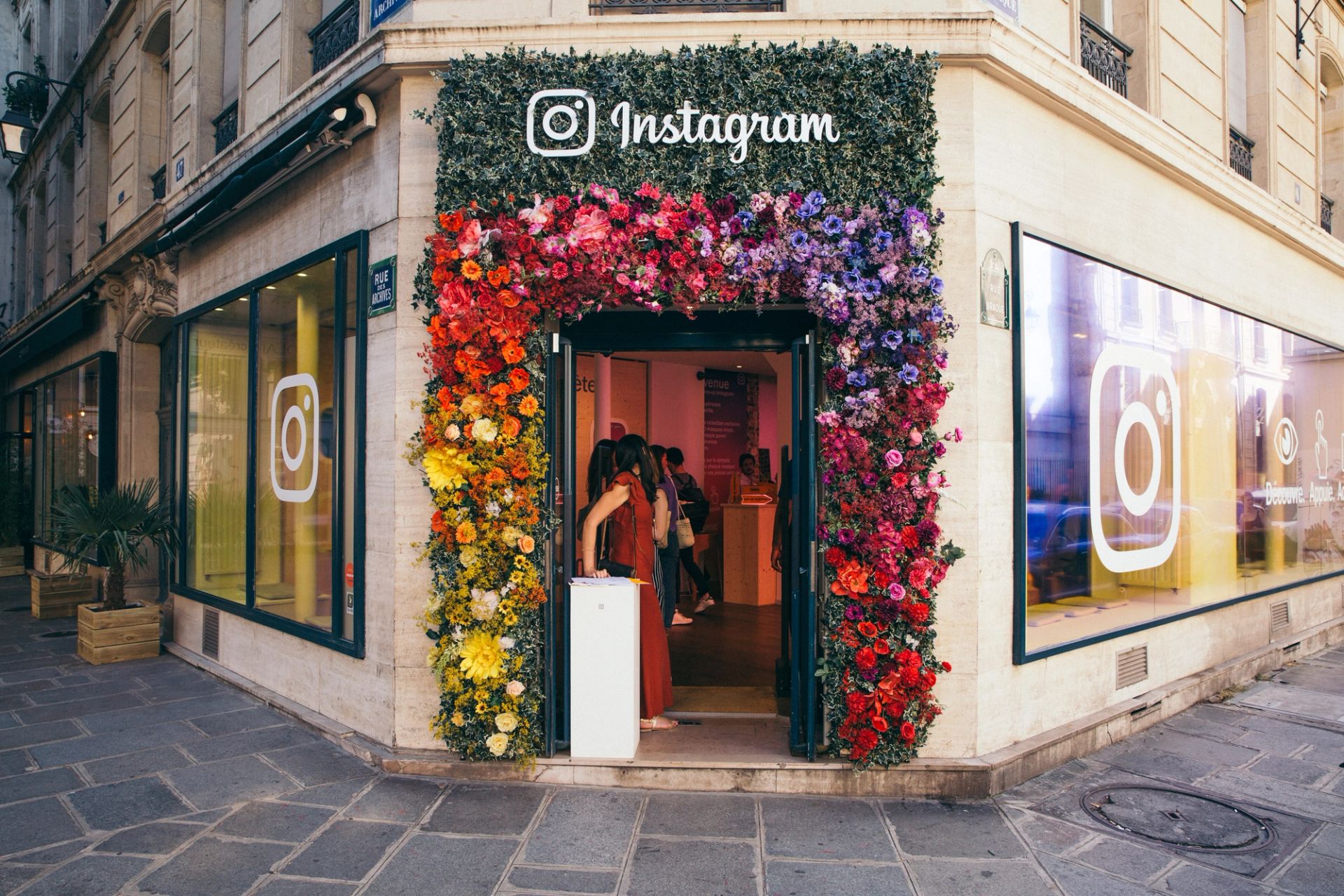 Pop-up Store "In Real Life"