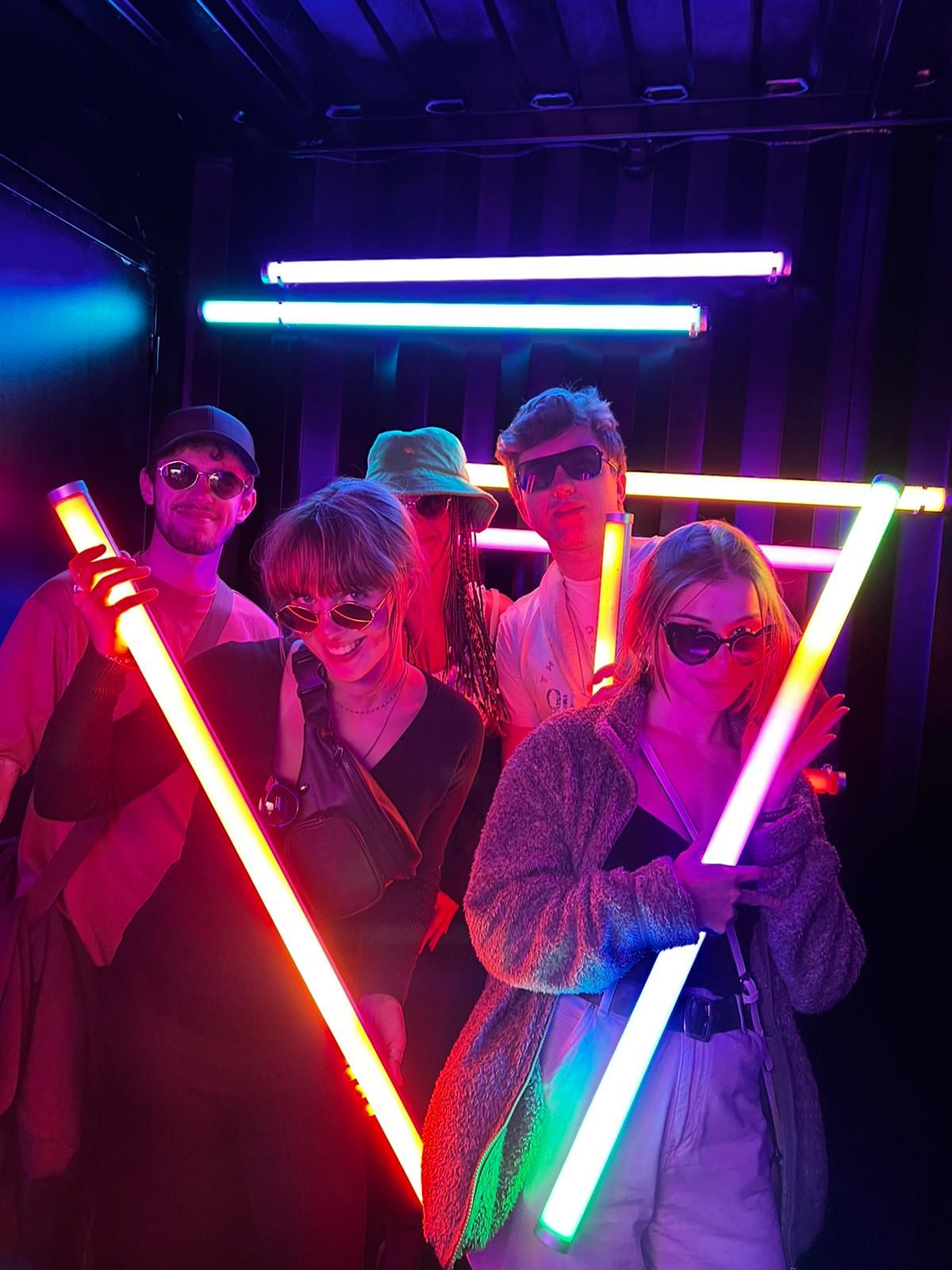 Photo néon avec lunettes KRYS