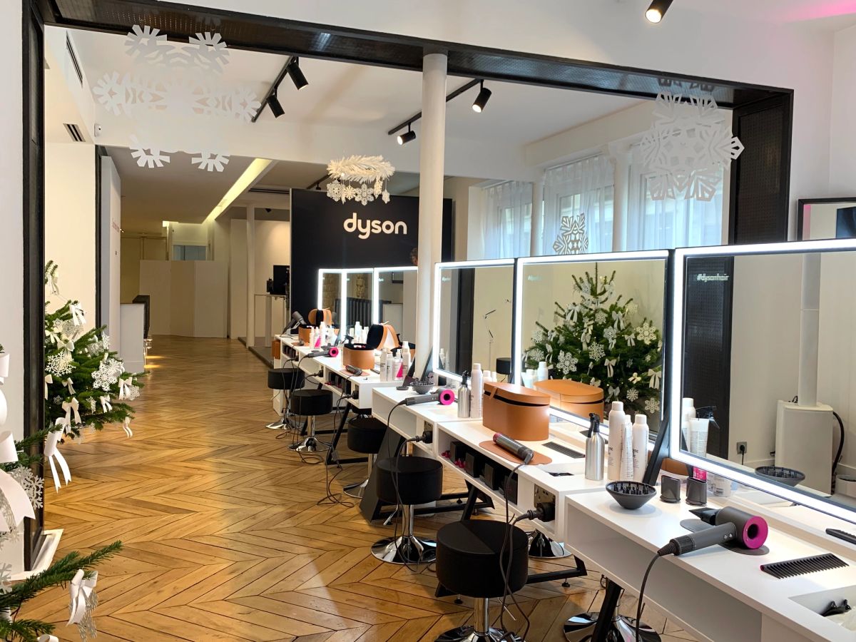 DYSON - BEAUTY ACADEMY