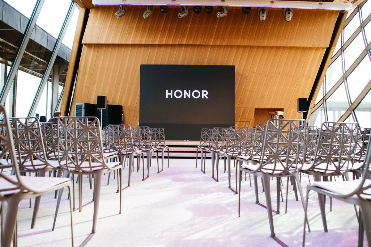 HONOR - UNE HISTOIRE D’ANGLE