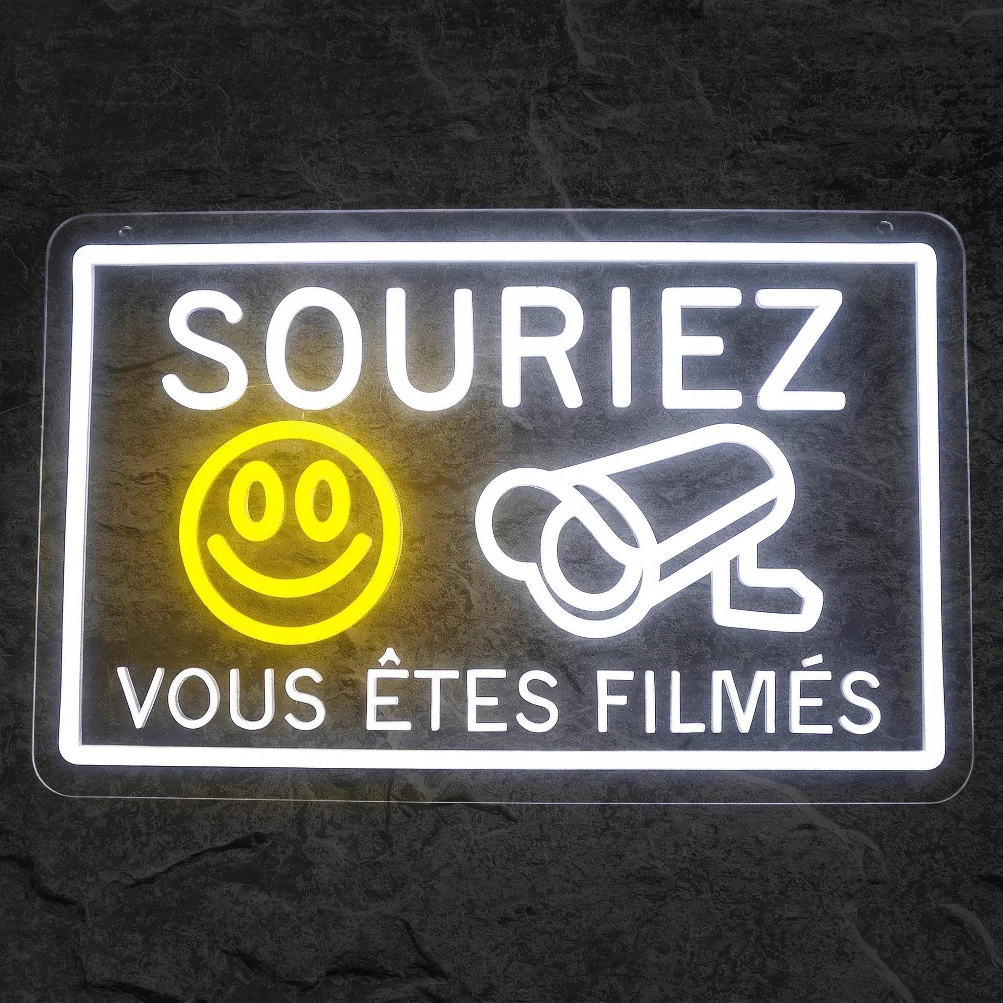 Néon Souriez Vous Êtes Filmés - Néon personnalisé NeonStar