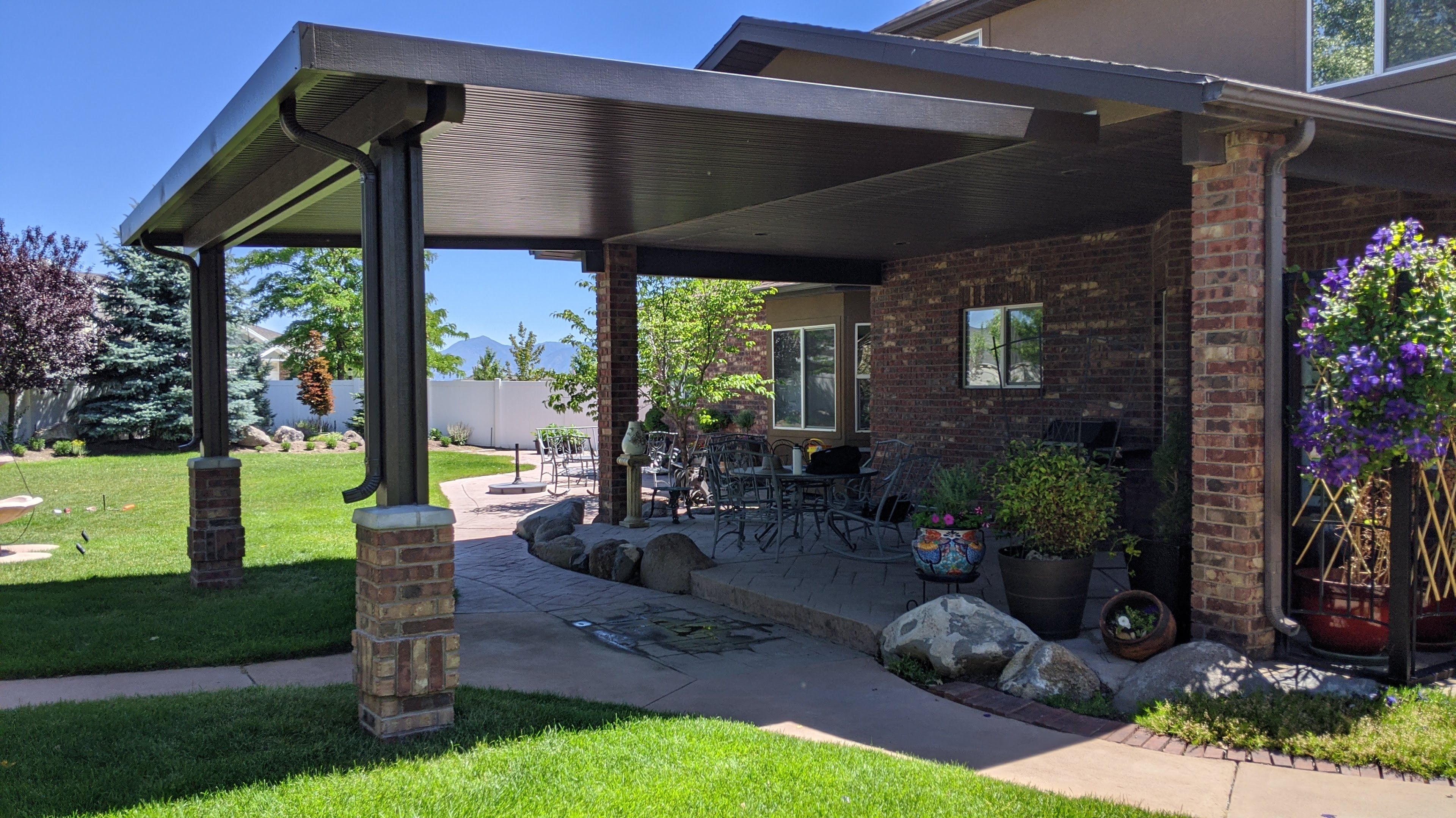 Modern awning project by Utah Awnings (2)