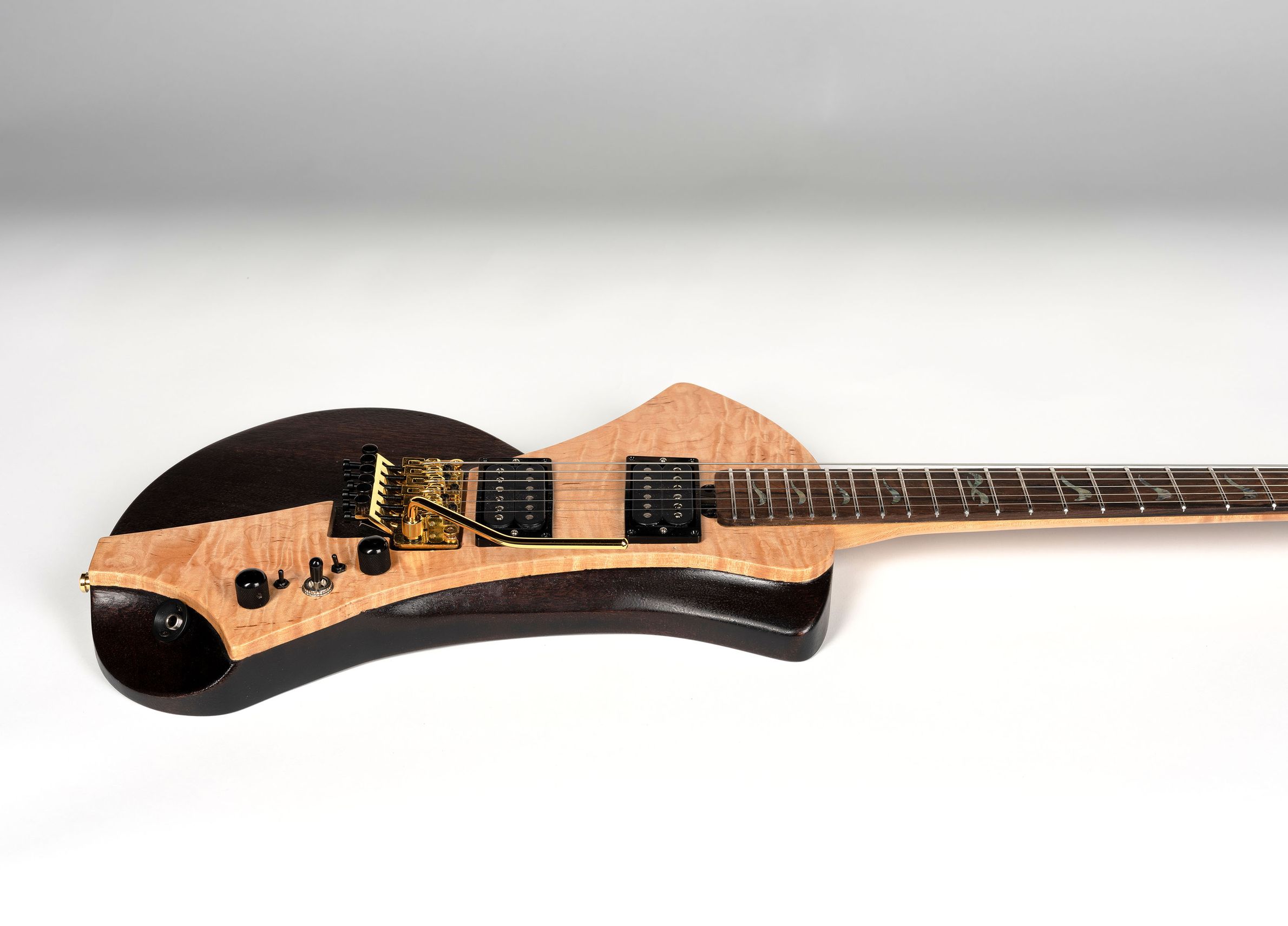 Maple/black guitar