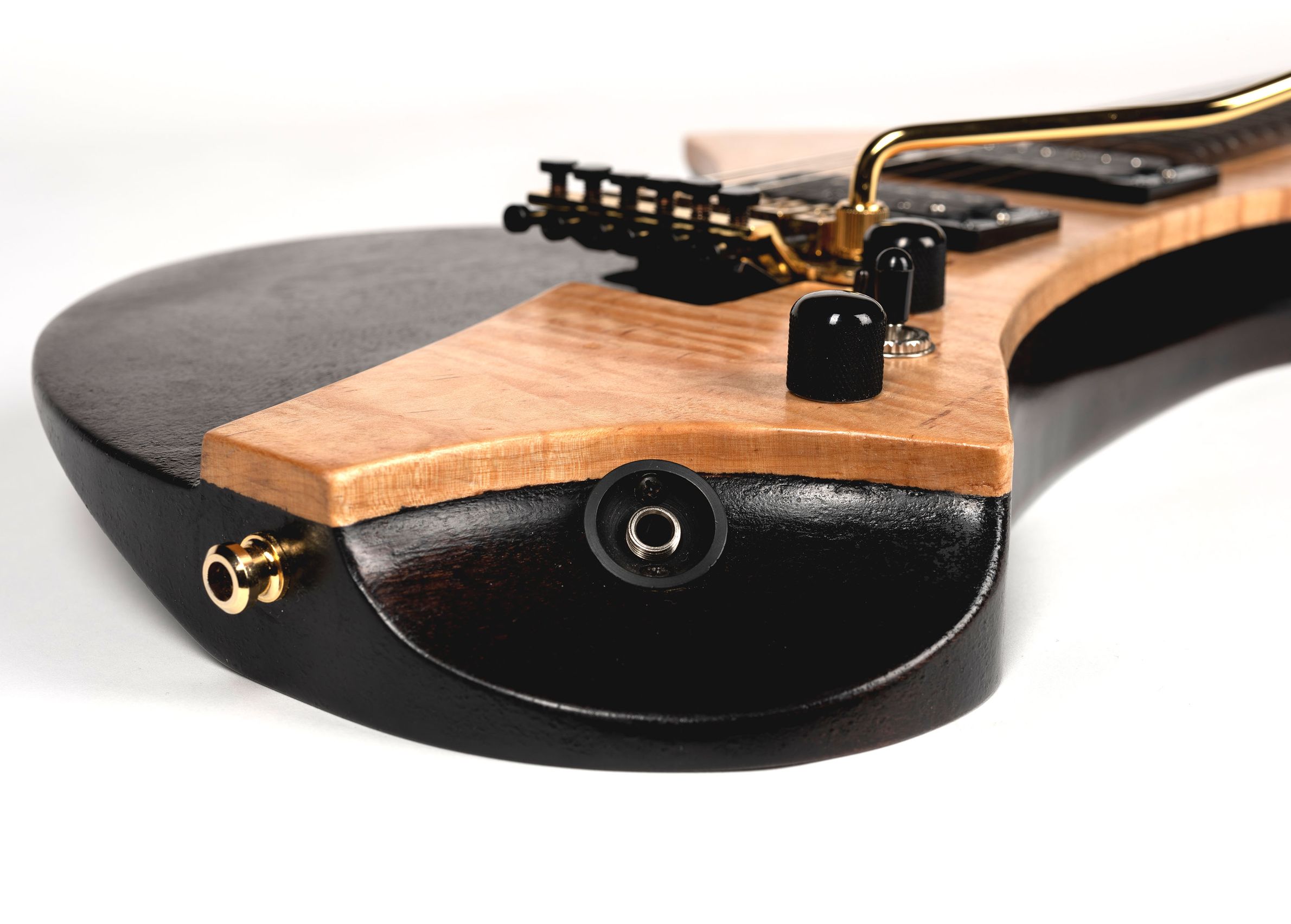 Maple/black guitar
