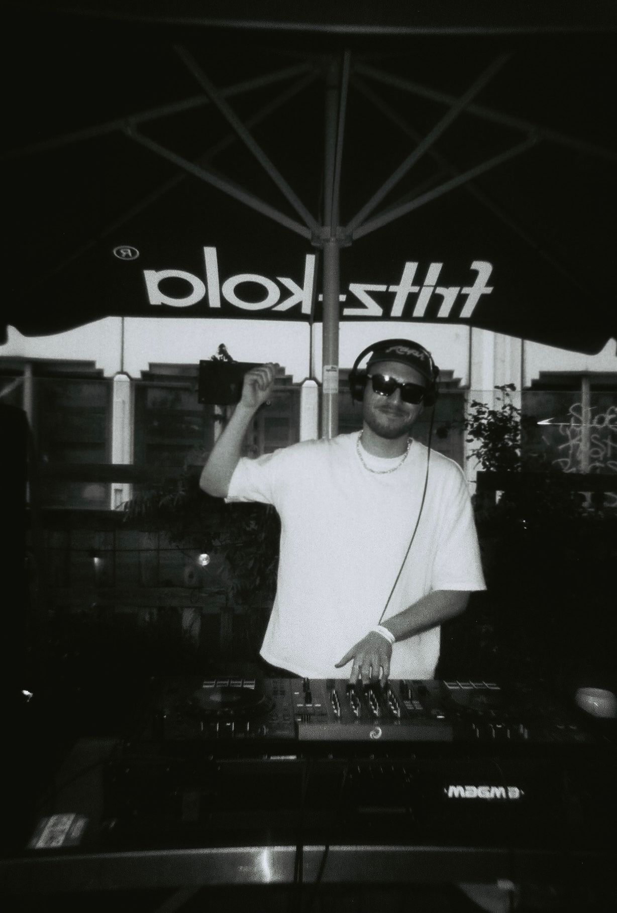 DJ dimitrios