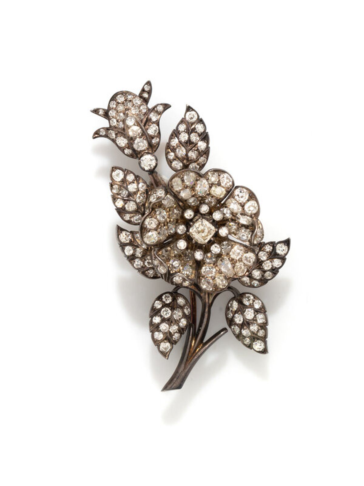 Lot 11 | ANTIQUE, DIAMOND FLORAL BROOCH | Estimate: $1,500 - 2,500