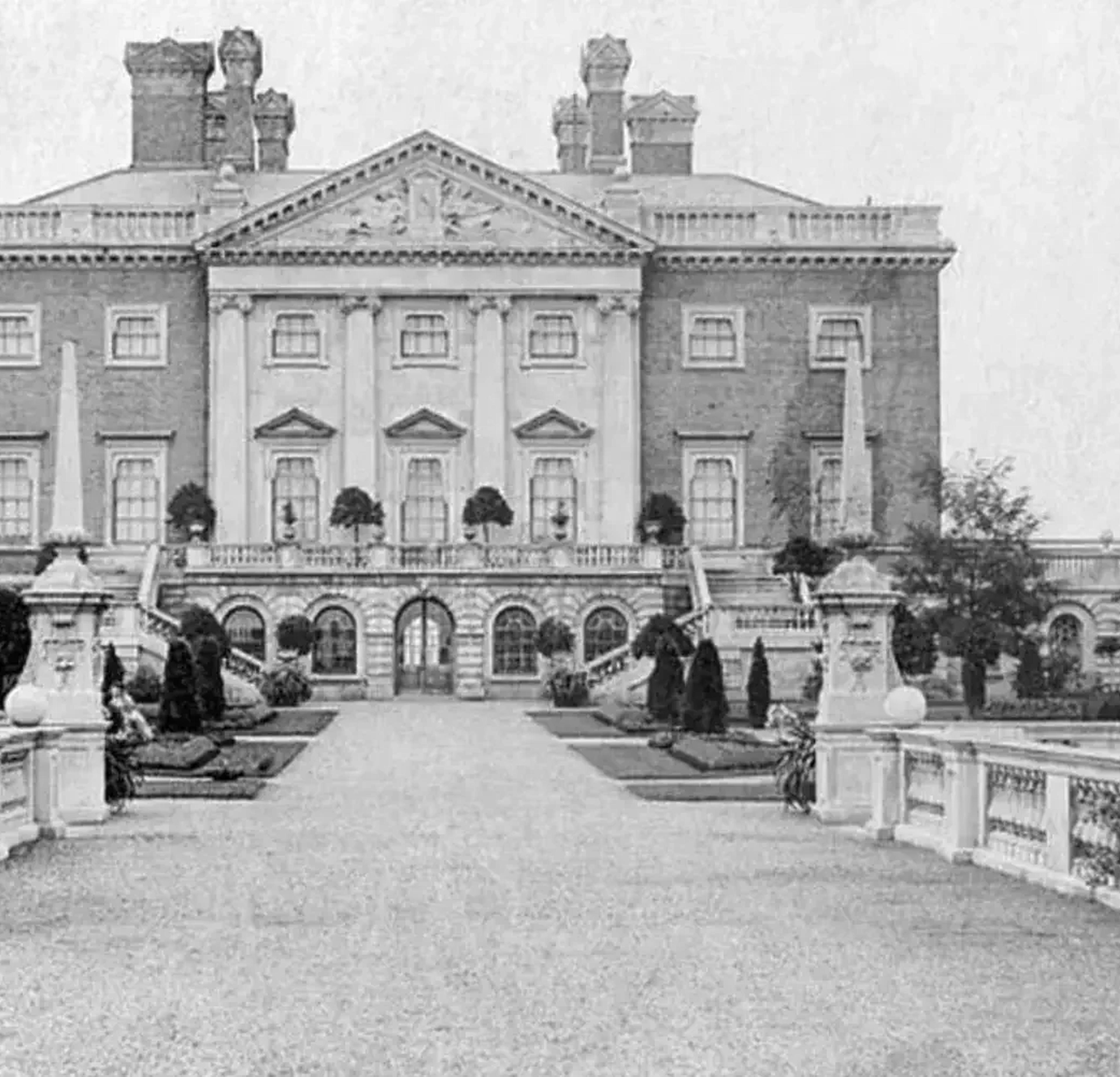Forgotten Treasures: Property from the Aline Elwes McDonnell Trust from Copped Hall, Essex, UK