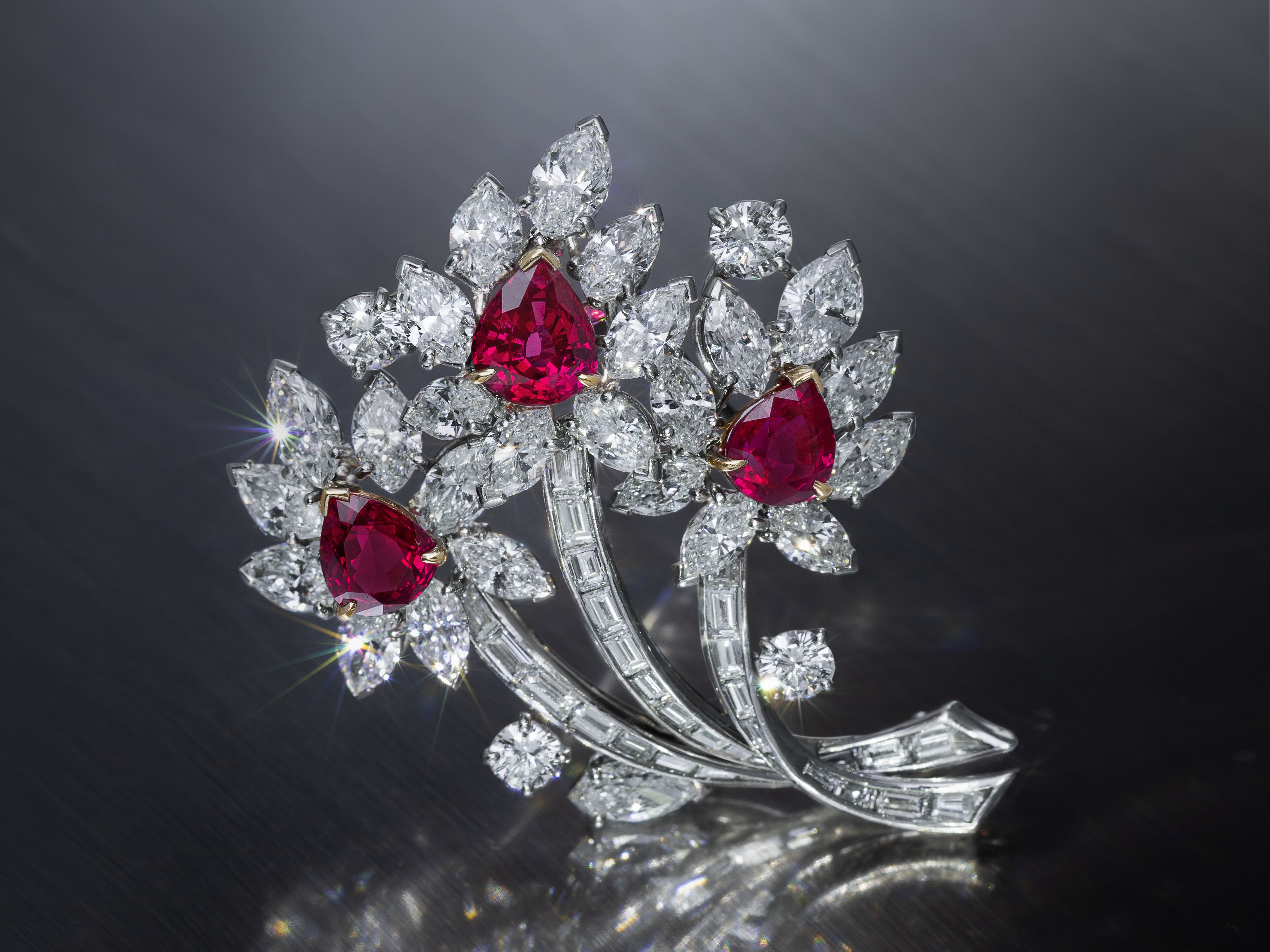 Important Jewelry: A Rare Opportunity to Bring Home Signed Jewelry