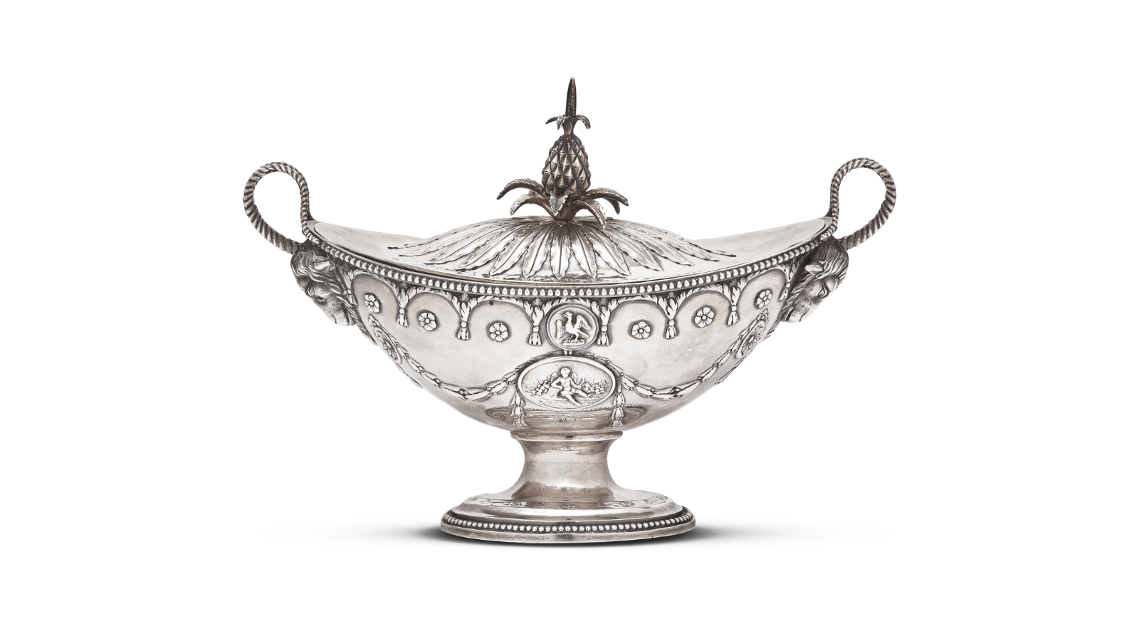 Lot 46 | A Neoclassical Sterling Silver Covered Sauce Tureen Presented by Elizabeth Willing Powel (1743-1830) to Edward Shippen Burd (1779-1848), Philadelphia
Sold for $28,800