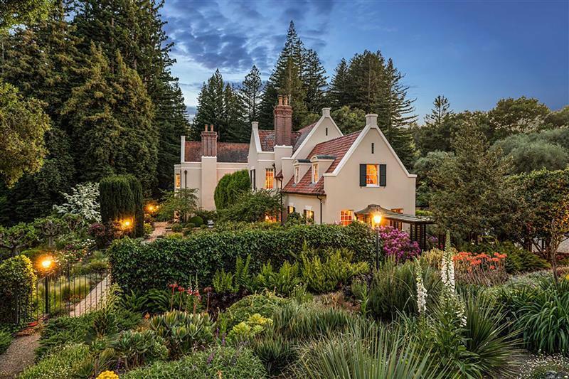 Property from Mountain Meadow: Freeman’s | Hindman Presents Betty and Gordon Moore’s Collection of English and Irish Furniture at Auction