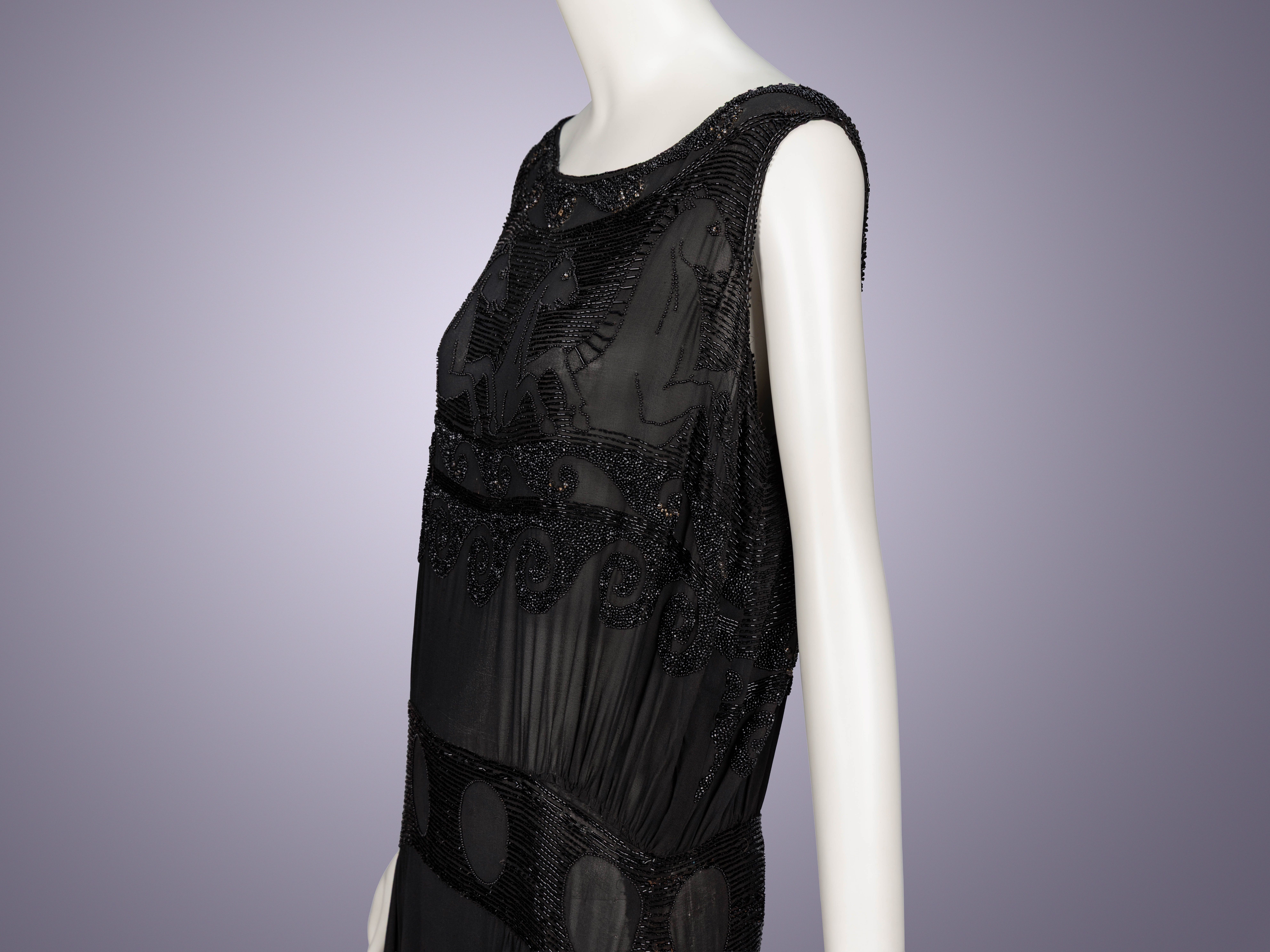 The Little Horses Dress: Madeleine Vionnet's Sculptural Vision in Silk