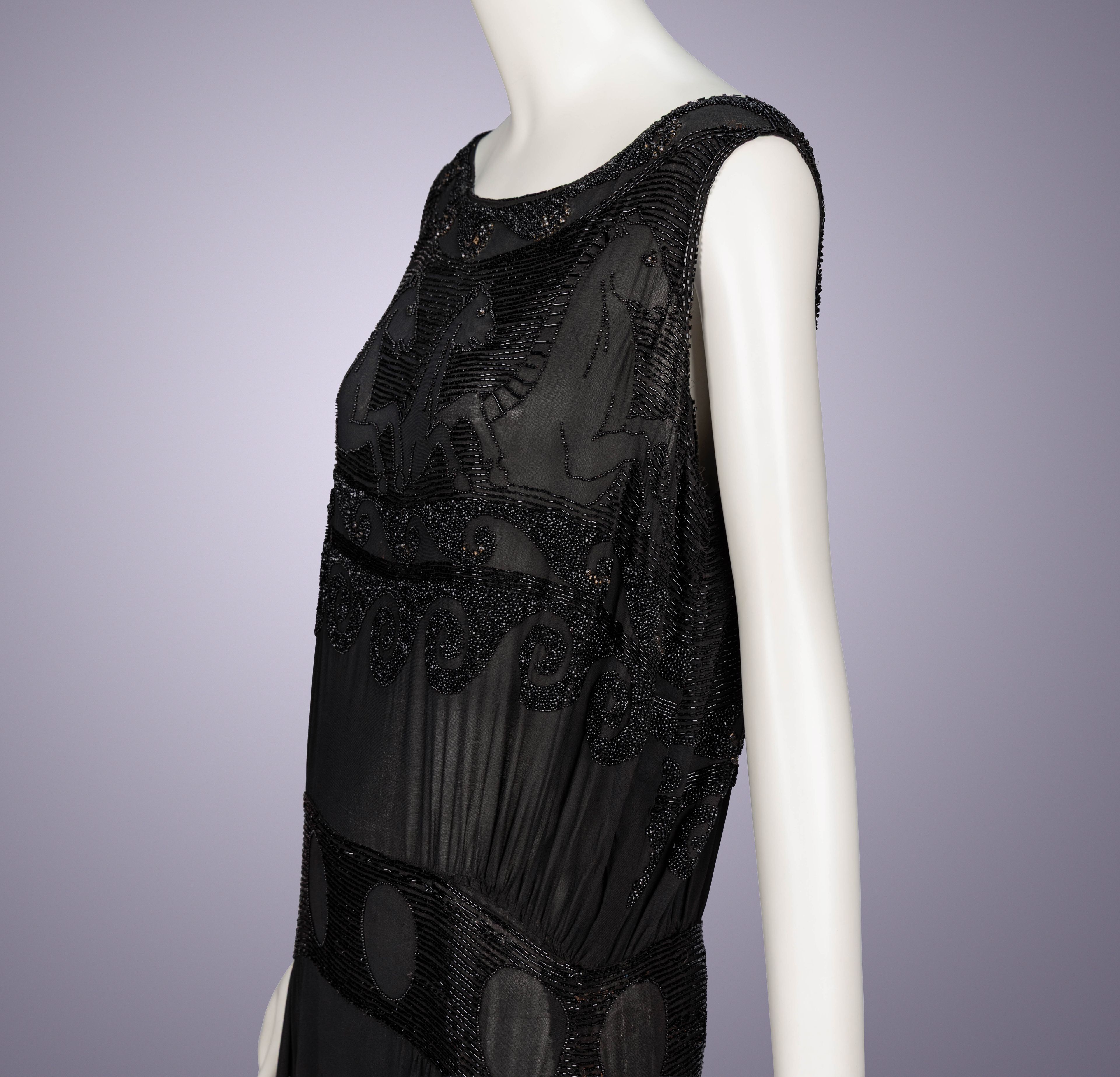 The Little Horses Dress: Madeleine Vionnet's Sculptural Vision in Silk