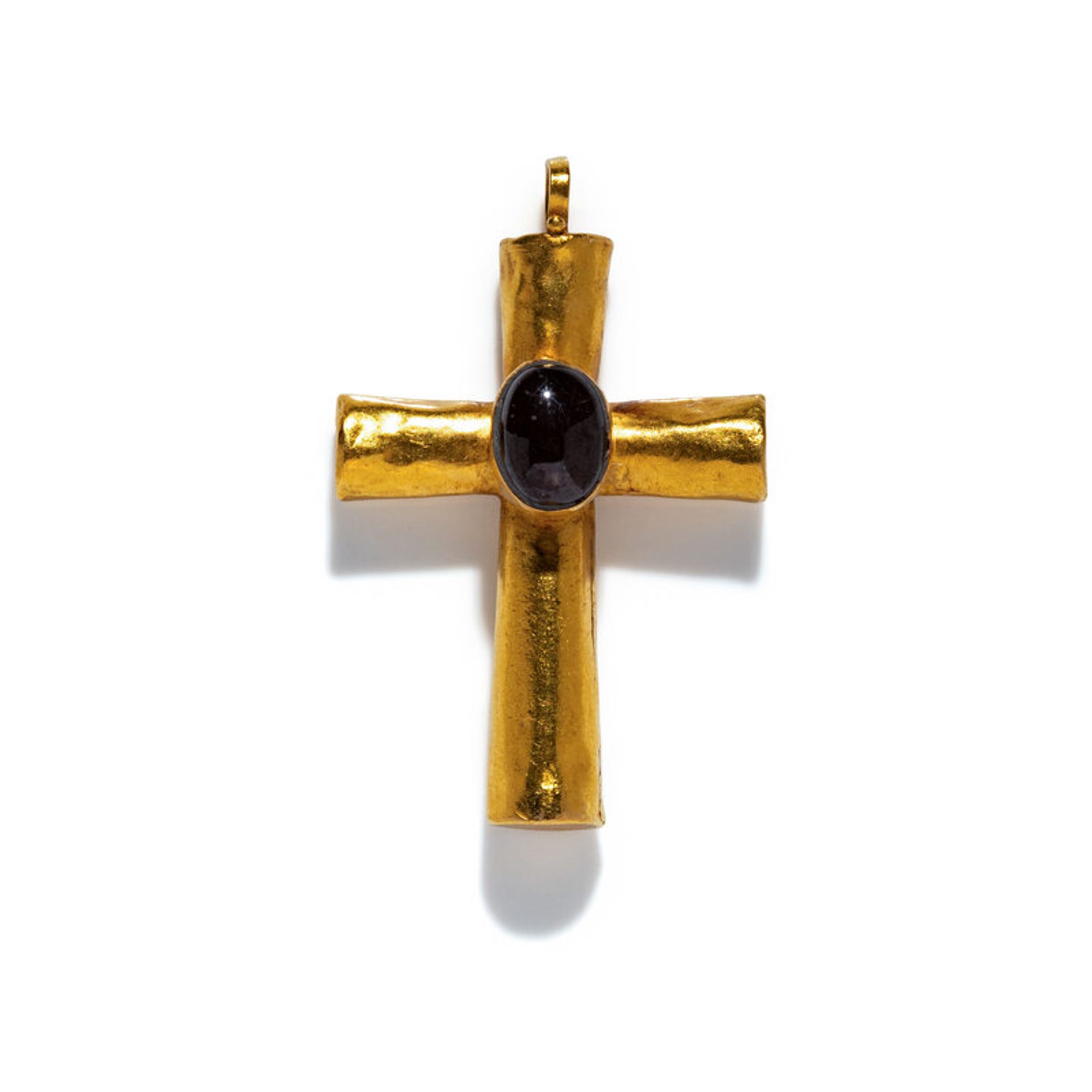 Lot 216 | A Byzantine Gold and Garnet Cross Pendant | Estimate: $1,200 - 1,800
Lot 212 | A Pair of Byzantine Gold, Pearl, and Glass Earrings | Estimate: $3,000 - 5,000