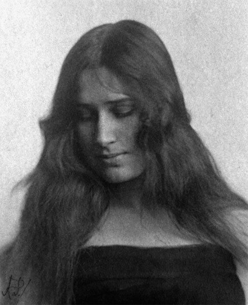 Isabel Dutaud Nagle, Paris, photograph, circa 1904
Courtesy of the Lachaise Foundation