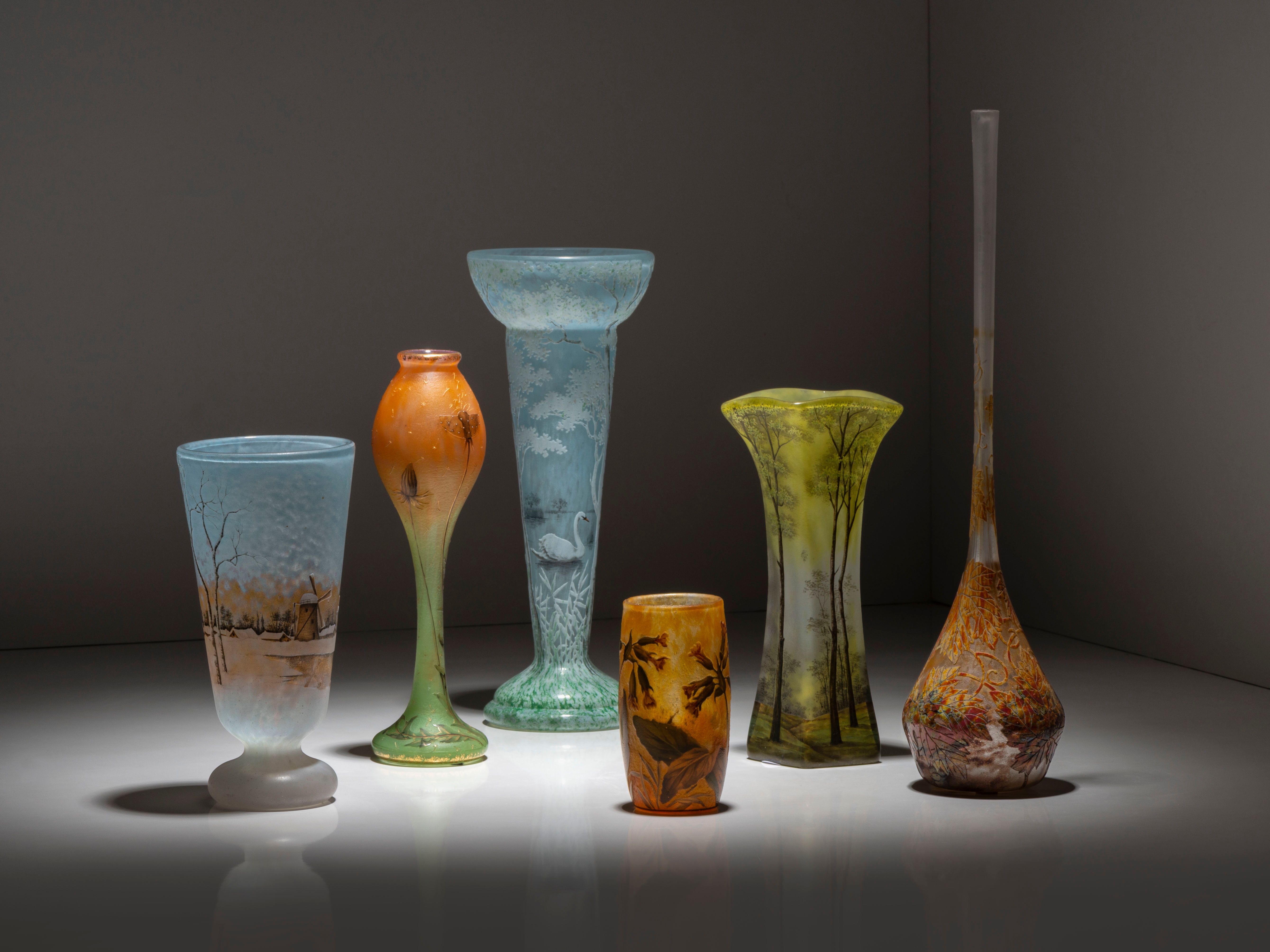 A Brilliant Collection: Hindman to Present Tiffany Studios, Daum and Thomas Webb Glass from Estate of Madelyn Marley 