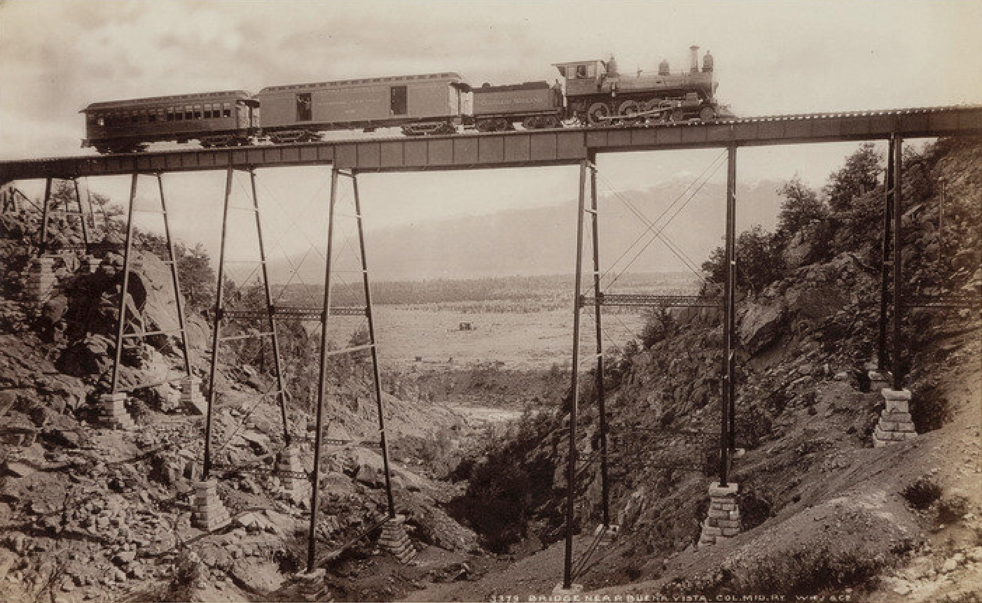 Freeman’s | Hindman Two-Day Auction Unveils America’s Past Through Rare Ephemera & Native Photography