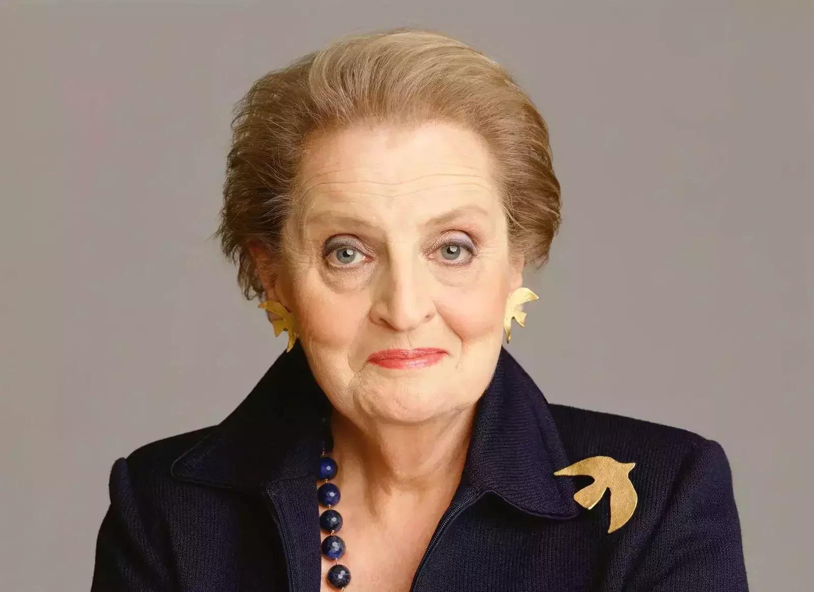 Freeman's | Hindman Presents the Private Collection of Secretary Madeleine K. Albright
