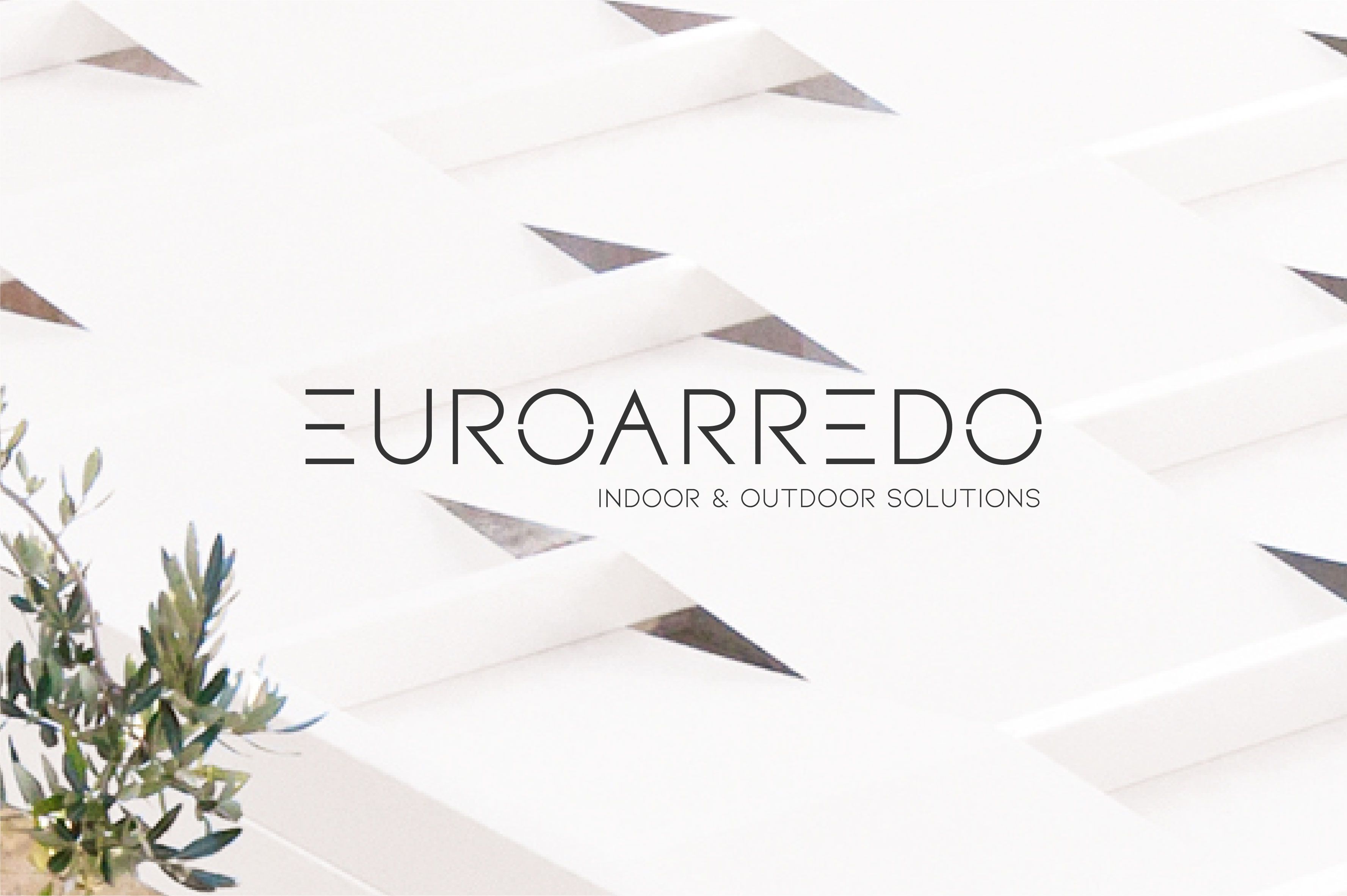 un logo con testo nero e sfondo bianco