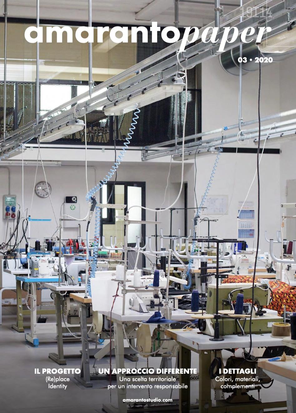 un insieme di macchine da cucire su dei tavoli 